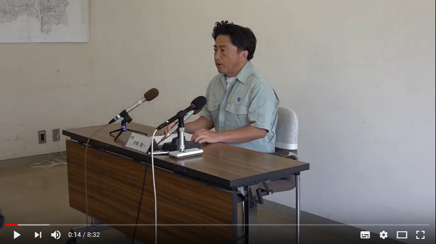 7月臨時市議会終了後の記者会見の画像