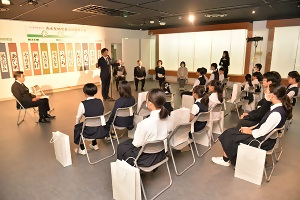 25日　​高木聖鶴児童生徒競書大会表彰式への画像1