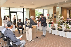 21日　さつき展表彰式への画像