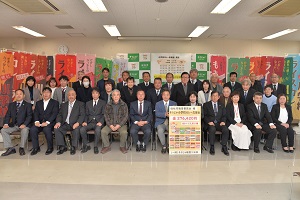 14日　小学校カレー応援金贈呈式への画像2