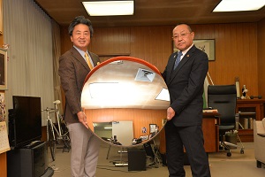 29日　交通安全資材の贈呈式への画像