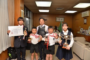 市長と記念撮影の画像4