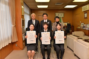 26日　総社市奨励賞で県立大生を表彰の画像