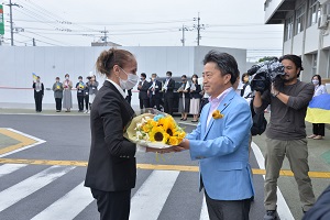 8日　ウクライナからの避難民を受け入れの画像