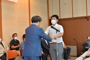 22日　市民提案型事業認定式への画像1