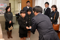 26日　そうじゃ・宮城っ子基金に寄付の画像