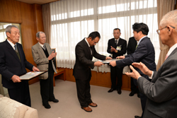 26日　優良農業者を表彰の画像1