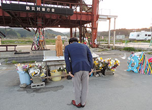 犠牲者のご冥福を祈る