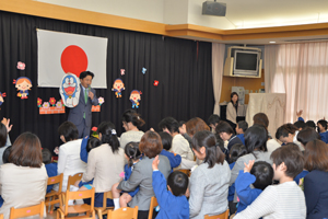 入園式であいさつ