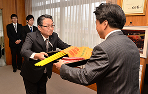 交通安全資機材の寄贈