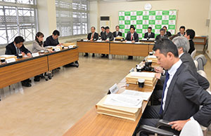 記者会見の様子