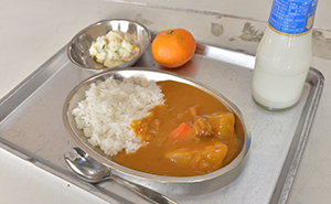 そうじゃ小学校ライスカレー