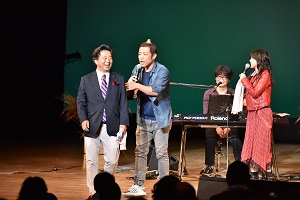 サプライズではなわさん登場