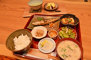 阿曽房のお昼ごはん