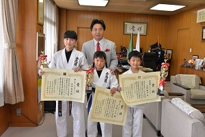 空手全国大会出場選手大会結果報告会