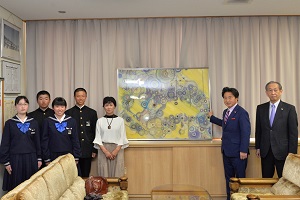 16日　総社中学校絵画寄贈式への画像