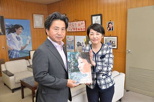 27日　日本移植支援協会から絵本の寄贈の画像