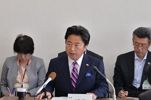 20日　5月定例市議会を前に記者会見の画像